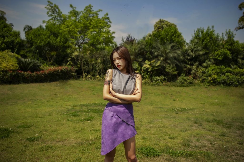 Mauving On Burgeoning Lavender reversible skirt and bustier ensemble 0000