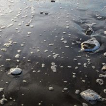 Kwoa photo series - Water close-up - Wave reflux over sand beach in France